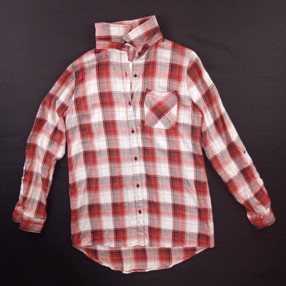 Button Up Shirt For Women Can Turn in To Short Sleeve Or Long Sleeve....